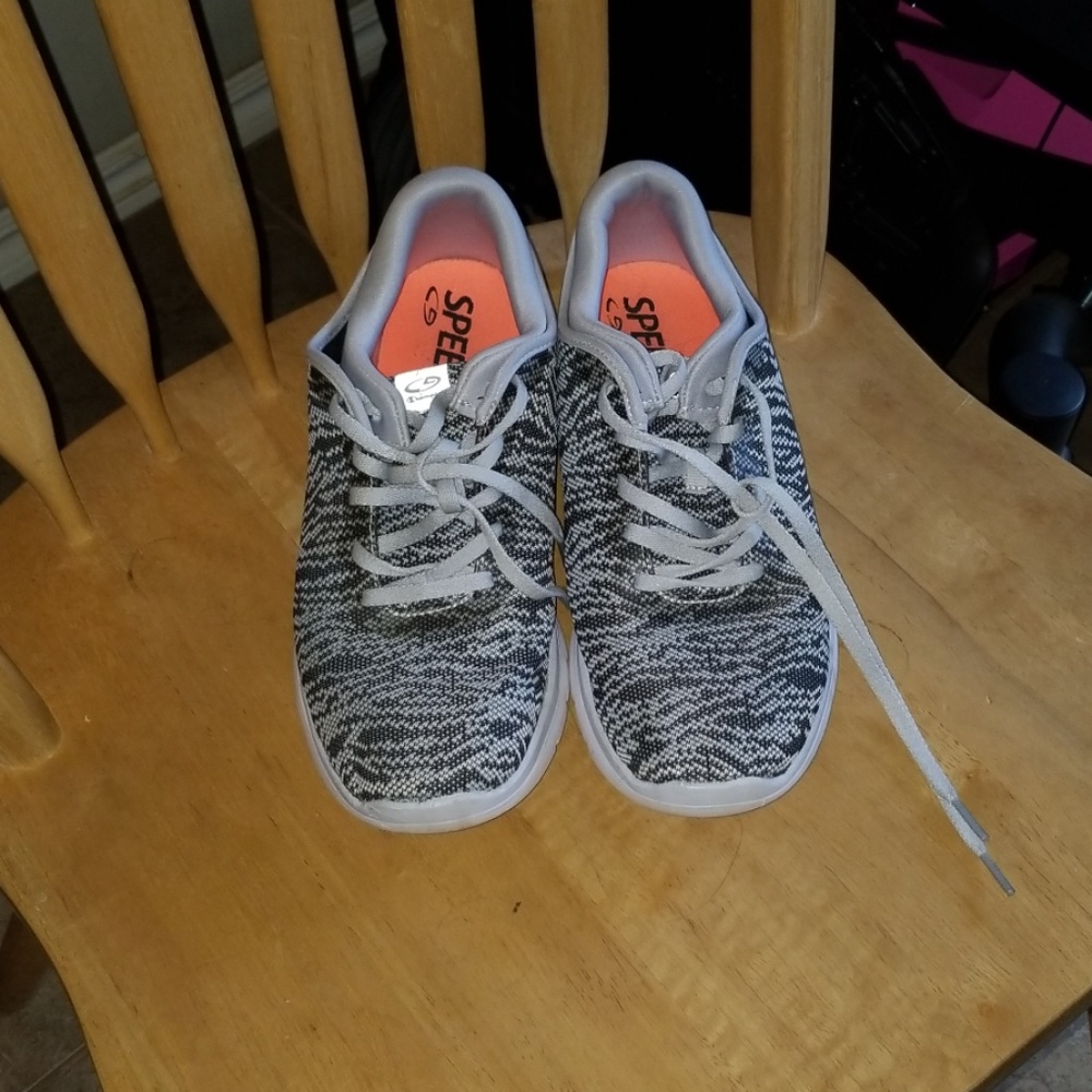 Womens Tennis Shoes